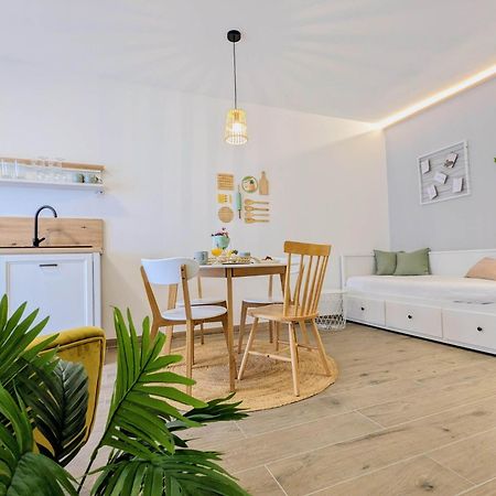 Apartments Gin & Tonic Сплит Экстерьер фото