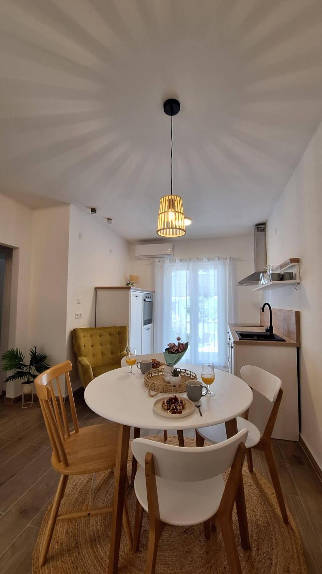 Apartments Gin & Tonic Сплит Экстерьер фото