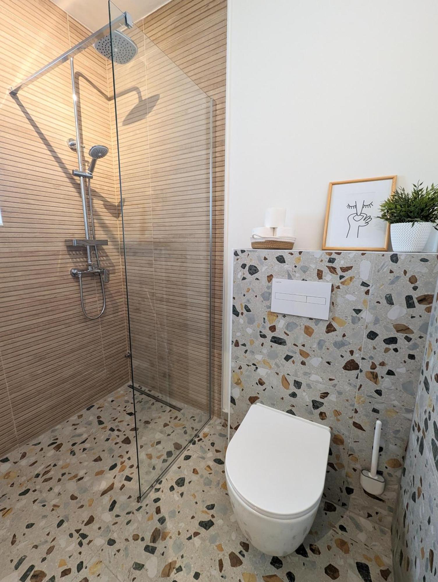 Apartments Gin & Tonic Сплит Экстерьер фото