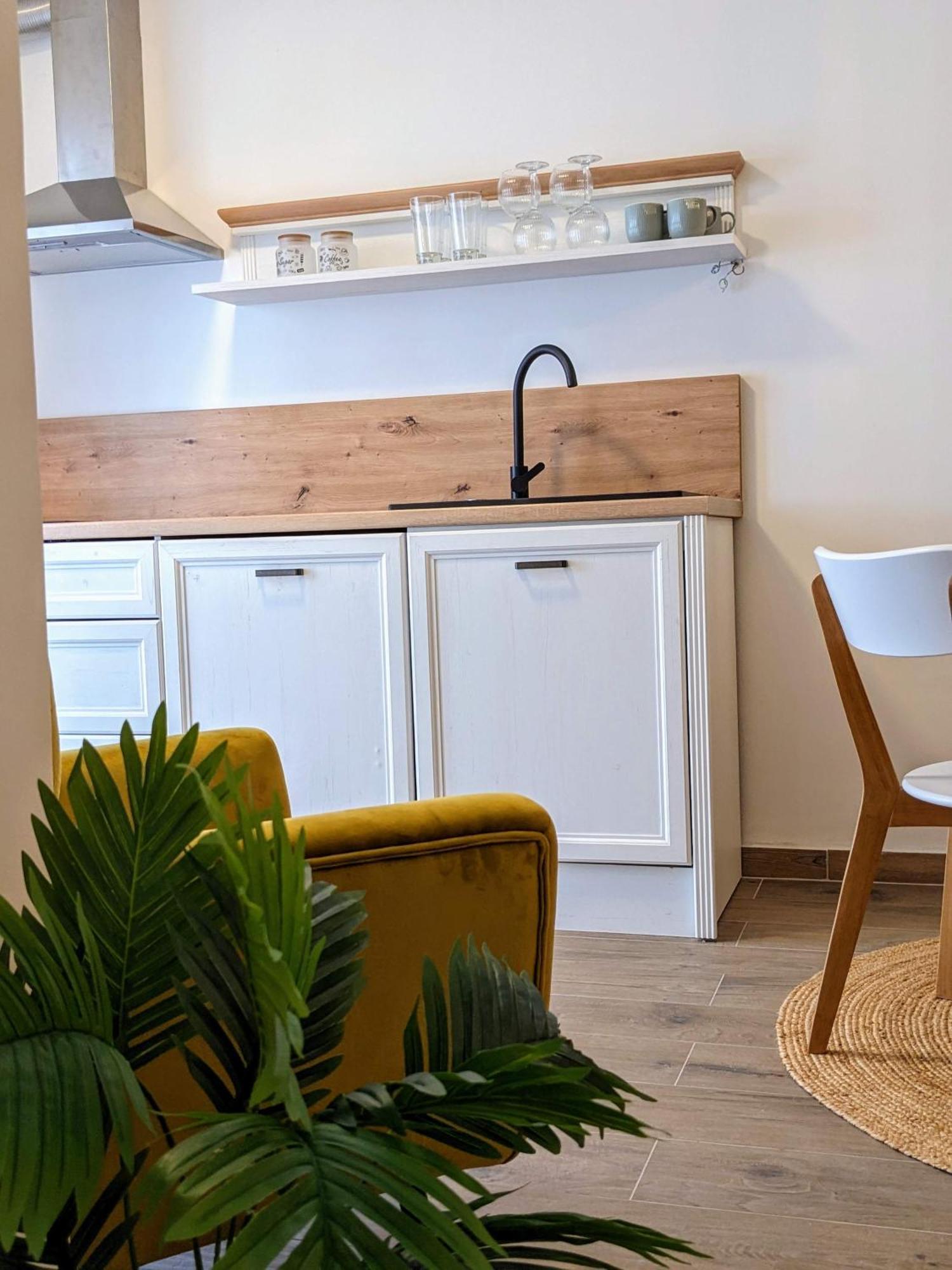 Apartments Gin & Tonic Сплит Экстерьер фото